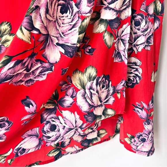 Monteau Los Angeles Red Floral Wrap Mini Dress Size Medium - Picture 8 of 12